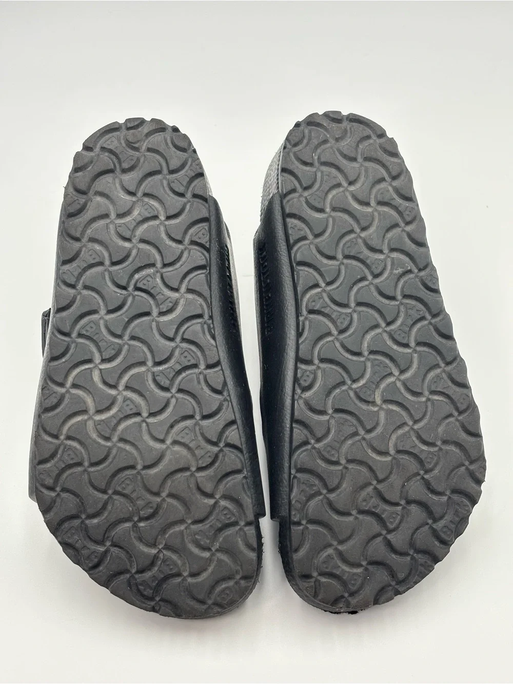 Birkenstock Black Milano Essentials Kids Sandals  size 27 /  9-9.5